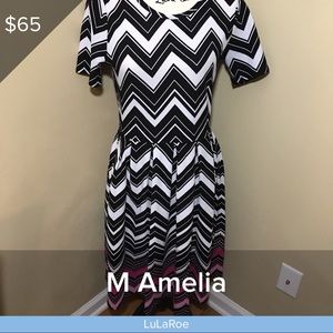 LuLaRoe Medium Amelia- Gently Used